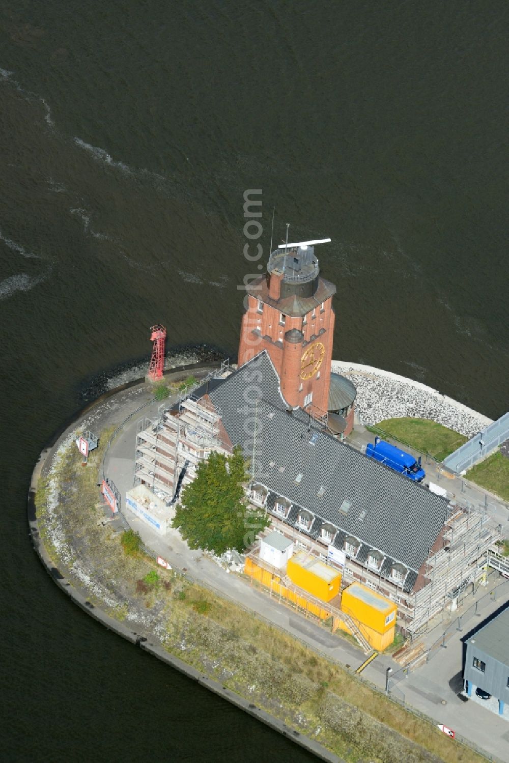 Aerial image Hamburg - Nautical pilot station Seemannshoeft in Hamburg-Waltershof. Operator is the Hamburg Port Authority HPA