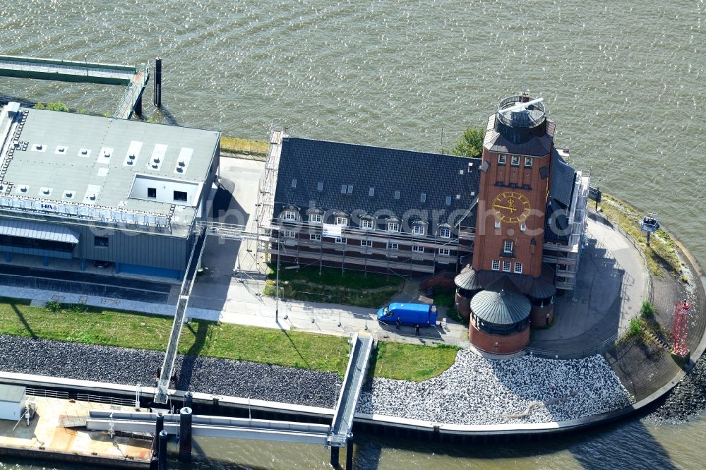 Aerial photograph Hamburg - Nautical pilot station Seemannshoeft in Hamburg-Waltershof. Operator is the Hamburg Port Authority HPA