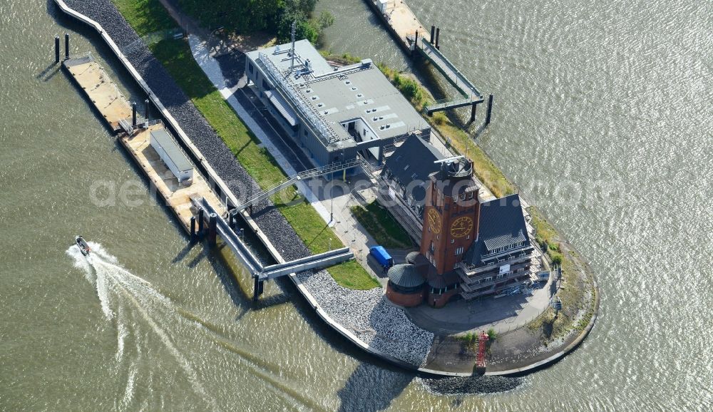 Hamburg from above - Nautical pilot station Seemannshoeft in Hamburg-Waltershof. Operator is the Hamburg Port Authority HPA