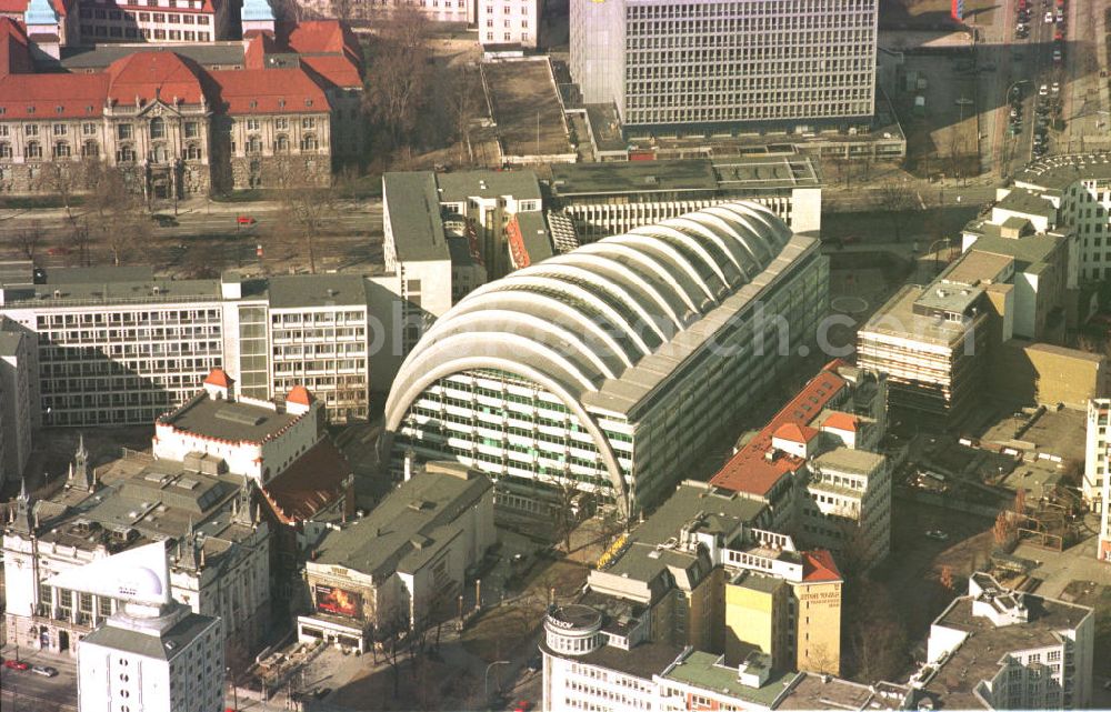 Berlin - Charlottenburg from the bird's eye view: Ludwig-Erhard-Haus der IHK an der Kantstraße in Berlin - Charlottenburg.