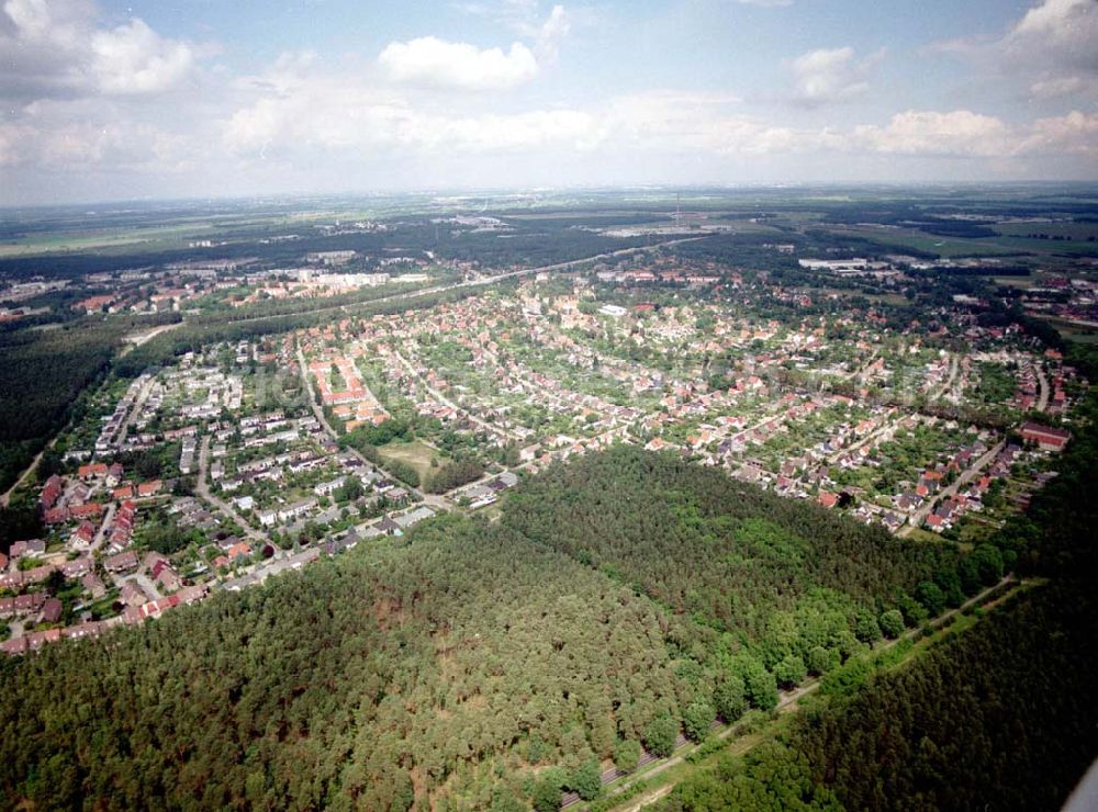 Ludwigsfelde / Brandenburg from above - Ludwigsfelde aus südwestlicher Richtung am südlicher Berliner Ring.