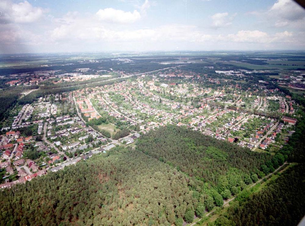 Ludwigsfelde / Brandenburg from the bird's eye view: Ludwigsfelde aus südwestlicher Richtung am südlicher Berliner Ring.