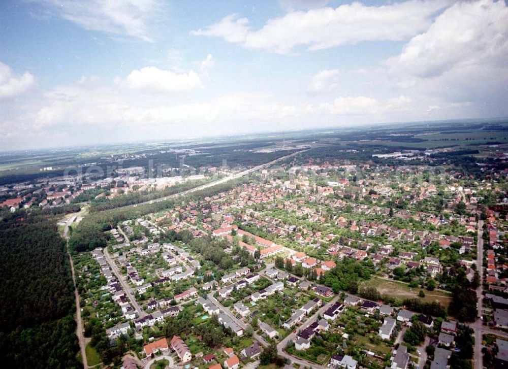 Ludwigsfelde / Brandenburg from above - Ludwigsfelde aus südwestlicher Richtung am südlicher Berliner Ring.