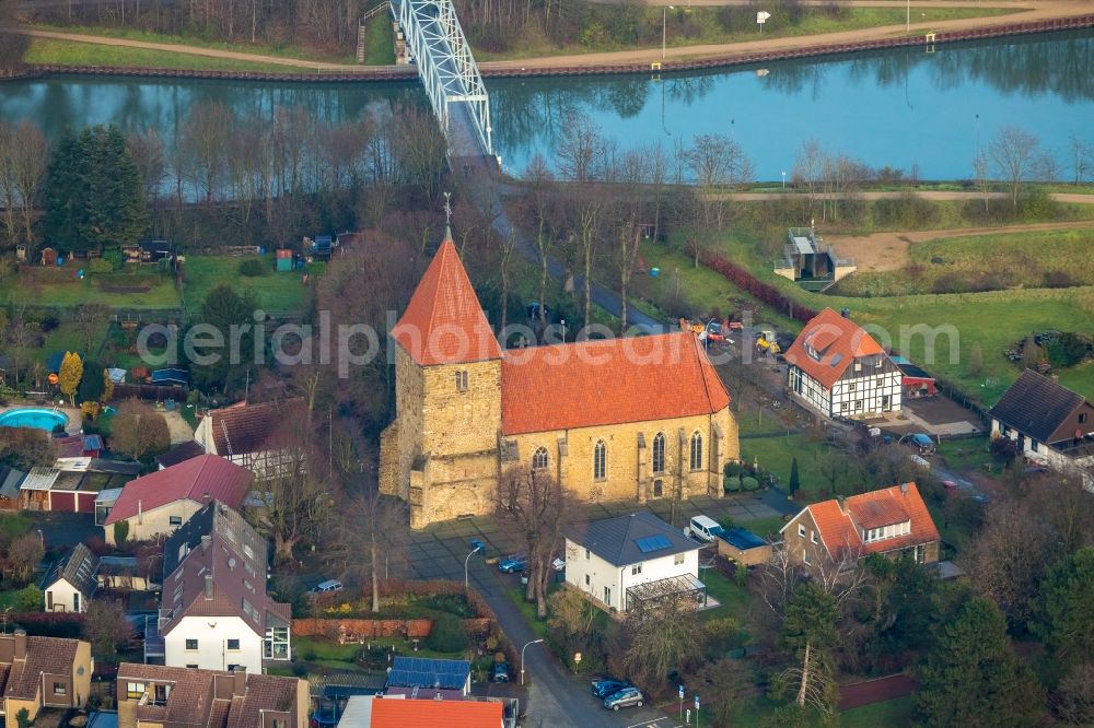 Haltern am See from the bird's eye view: Aerial view of the church of St. Mary Magdalene on Stiftsplatz in the centre of Flaesheim in Haltern am See in the federal state of North Rhine-Westphalia, Germany