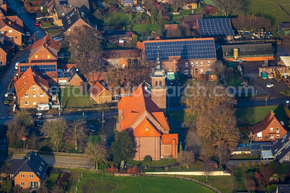 Aerial image Haltern am See - Aerial view of the church building of St. Anthony's Church in the centre of Lavesum in Haltern am See in the federal state of North Rhine-Westphalia, Germany