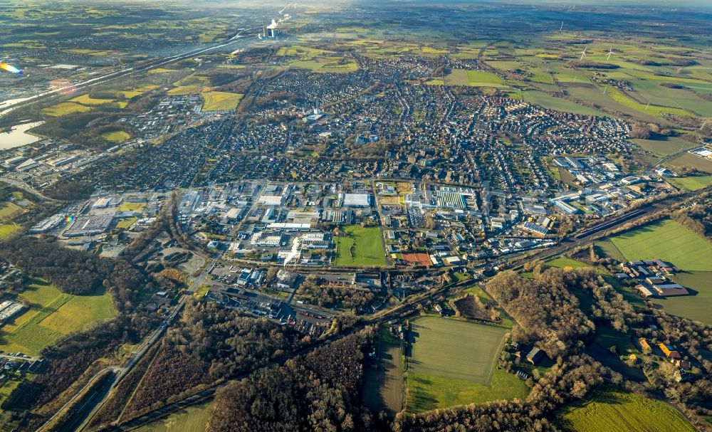 Aerial photograph Hamm - Aerial view of colony and industrial area Roemerstrasse with view to RWE Power AG power plant Gersteinwerk in the district Bockum-Hoevel in Hamm in the German state North Rhine-Westphalia, Germany