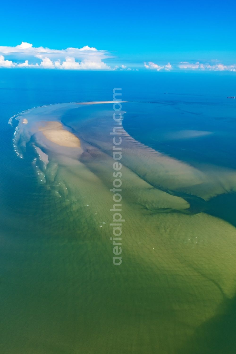 Scharhörn from the bird's eye view: Aerial view of the coastal area of a??a??the North Sea - island in Scharhoern Nigehoern outer reef sandbanks in the state of Hamburg