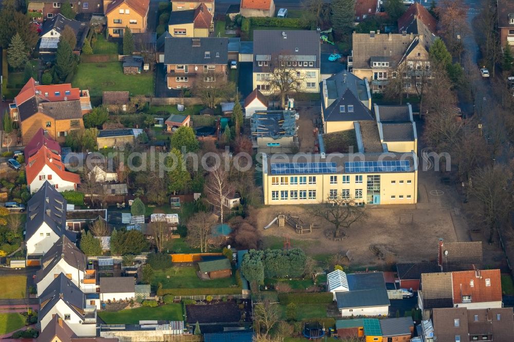 Aerial photograph Haltern am See - Aerial view of the school building of the Heideschule Flaesheim / Hullern in Haltern am See in the federal state of North Rhine-Westphalia, Germany