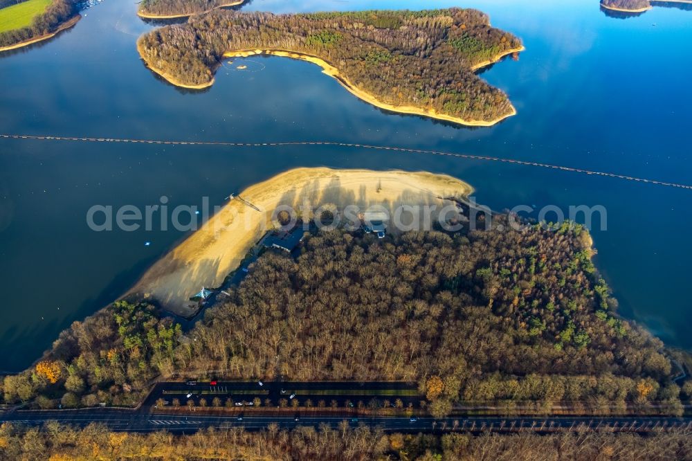 Haltern am See from above - Aerial view of the shore area at the sandy beach of the open-air swimming pool Seebad Haltern in Haltern am See in the federal state of North Rhine-Westphalia, Germany