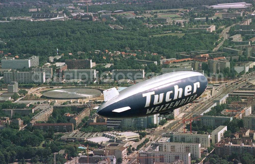 Aerial image Berlin - Luftschiffwerbung der WDL Mühlheim über Berlin.