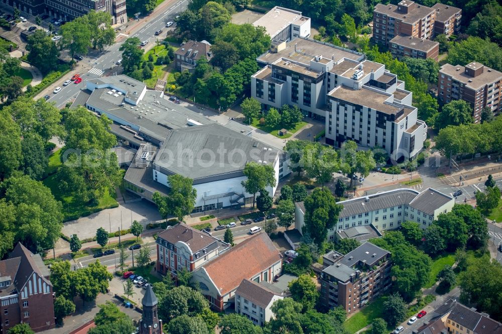 Aerial photograph Oberhausen - Building the Luise- Albertz- Hall convention center Oberhausen GmbH in Oberhausen in North Rhine-Westphalia. On the right, the NH Oberhausen