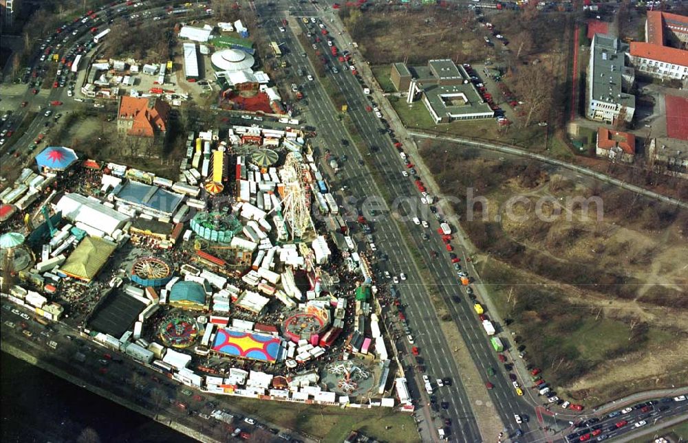 Berlin - Tiergarten from above - 26.03.1995 Luna Park am Tiergartendreieck in Berlin - Tiergarten