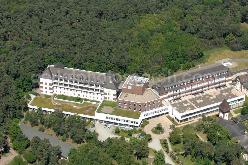 Lostau from the bird's eye view: Blick auf die Lungenklinik in Lostau, das Zentrum für Pneumologie und Thoraxchirogie. Die Lungenklinik ist ein akademisches Lehrkrankenhaus der Otto-von-Guericke-Universität Magdeburg. View of the lung clinic in Lostau, the Centre for Pneumology and Thoracic chirogie. The lung clinic is an academic teaching hospital of the Otto-von-Guericke University of Magdeburg.