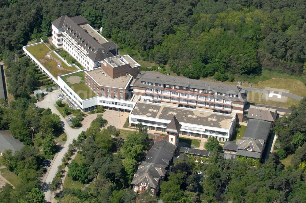 Lostau from above - Blick auf die Lungenklinik in Lostau, das Zentrum für Pneumologie und Thoraxchirogie. Die Lungenklinik ist ein akademisches Lehrkrankenhaus der Otto-von-Guericke-Universität Magdeburg. View of the lung clinic in Lostau, the Centre for Pneumology and Thoracic chirogie. The lung clinic is an academic teaching hospital of the Otto-von-Guericke University of Magdeburg.