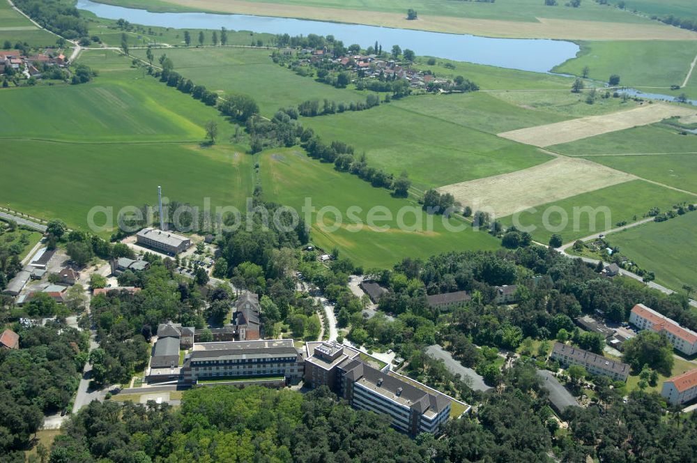 Lostau from the bird's eye view: Blick auf die Lungenklinik in Lostau, das Zentrum für Pneumologie und Thoraxchirogie. Die Lungenklinik ist ein akademisches Lehrkrankenhaus der Otto-von-Guericke-Universität Magdeburg. View of the lung clinic in Lostau, the Centre for Pneumology and Thoracic chirogie. The lung clinic is an academic teaching hospital of the Otto-von-Guericke University of Magdeburg.