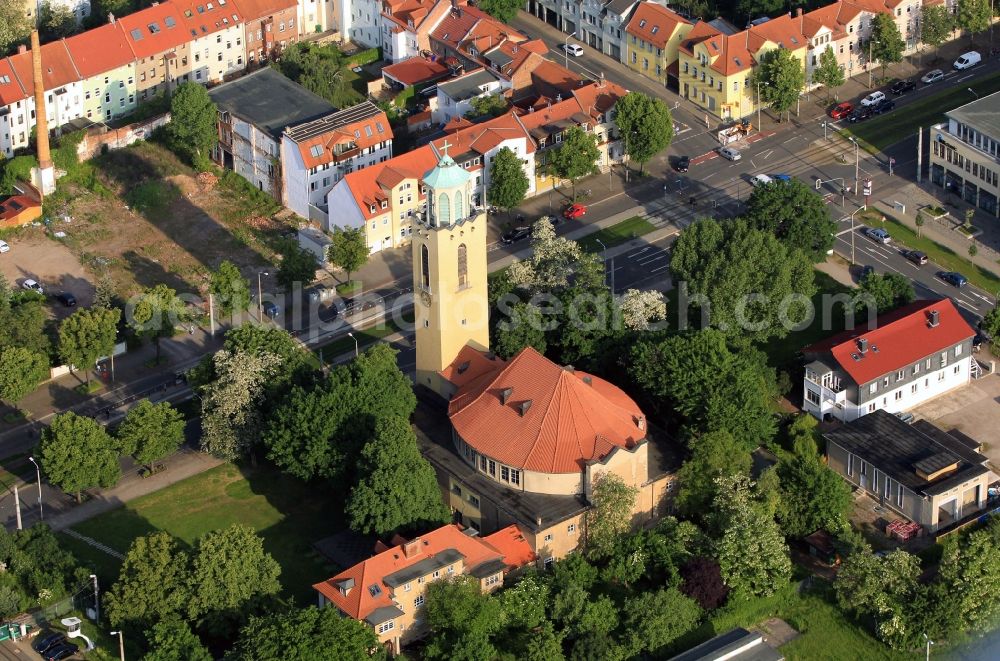 Aerial image Erfurt - The Evangelical Lutheran Church Erfurt is at the Magdeburg Avenue in St. John's suburb of Erfurt in Thuringia. The church tower is designed according to the principles of Art Deco. Architect of the church was Peter Jurgensen