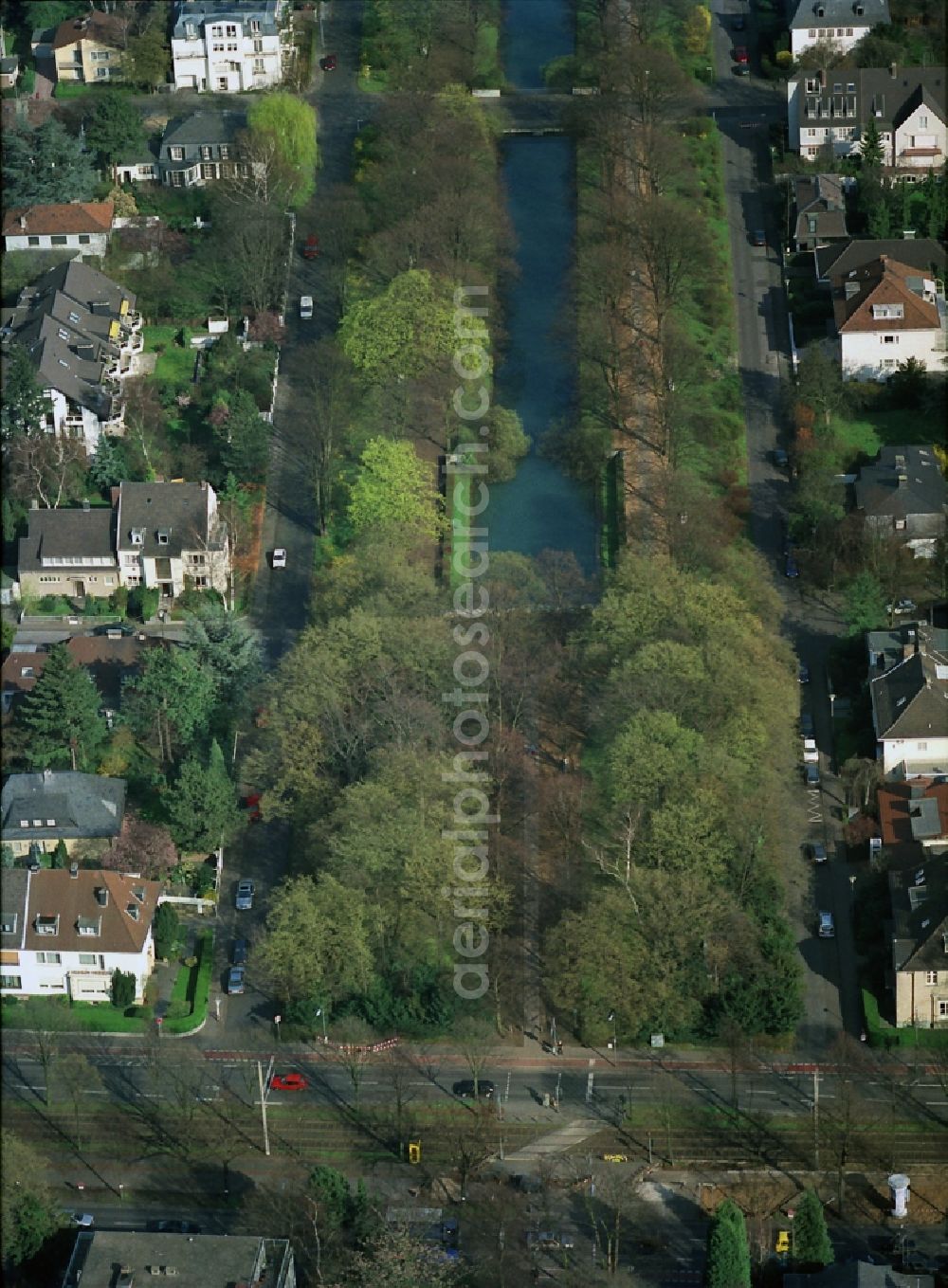 Aerial image Köln - Luxury residential area around the Rautenstrauch channel, it is one of the most expensive residential areas in Cologne in North Rhine-Westphalia