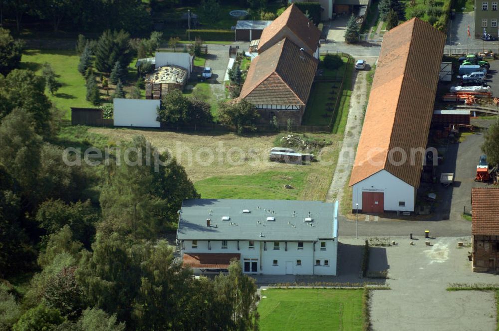 Madelungen from the bird's eye view: Blick auf dasLandhotel Zur alten Schrotmühle, dem Quartier der EUROVIA an der Max-Kürschner-Strasse / im Dorfe in Madelungen / Türingen im Rahmen der Neubauarbeiten BAB A4 .