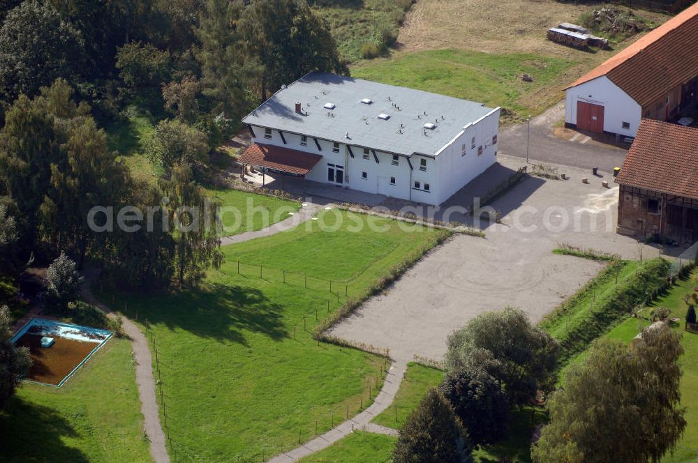 Aerial photograph Madelungen - Blick auf dasLandhotel Zur alten Schrotmühle, dem Quartier der EUROVIA an der Max-Kürschner-Strasse / im Dorfe in Madelungen / Türingen im Rahmen der Neubauarbeiten BAB A4 .