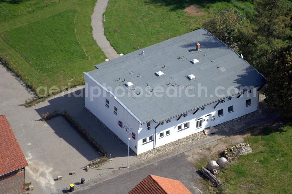 Aerial photograph Madelungen - Blick auf dasLandhotel Zur alten Schrotmühle, dem Quartier der EUROVIA an der Max-Kürschner-Strasse / im Dorfe in Madelungen / Türingen im Rahmen der Neubauarbeiten BAB A4 .