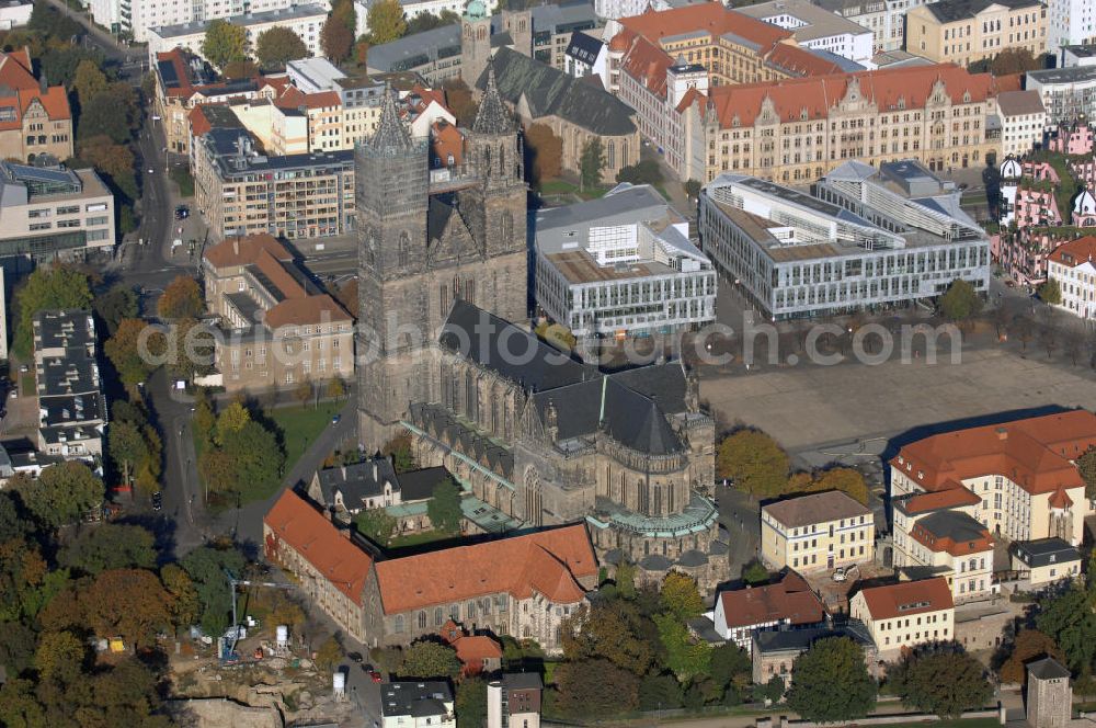 Aerial image Magdeburg - Der evangelische Dom zu Magdeburg St. Mauritius und Katharina, kurz Magdeburger Dom, ist eines der ältesten gotischen Bauwerke Deutschlands.