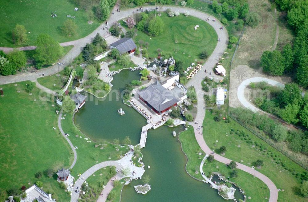 Berlin - Marzahn from above - 02.Mai 2003 Berlin - Marzahn Chinesischer Garten im Erholungspark Marzahn.