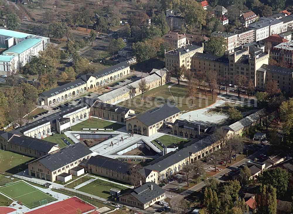 Potsdam from the bird's eye view: Rekonstruierte und umgebaute Gardeulanenkaserne an der Jägerstraße in Potsdam (UNESCO-Weltkulturerbe).Architektin Barbara Mohren,Hagelberger Str.53-54 - 10965 Berlin,Telefon: 030-611280-0,mail@barbaramohren.de DKB Wohnungsgesellschaft Berlin-Brandenburg mbH, Haus der Immobilie, Jägerallee 23, 14469 Potsdam, Telefon (0331) 290-4400,Telefax 290-4420, zentrale@dkb-wohnbb.de, grit.zobel@dkb-immo.de