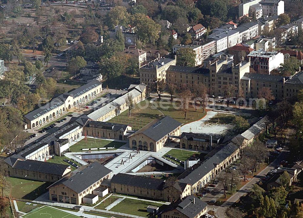 Potsdam from above - Rekonstruierte und umgebaute Gardeulanenkaserne an der Jägerstraße in Potsdam (UNESCO-Weltkulturerbe).Architektin Barbara Mohren,Hagelberger Str.53-54 - 10965 Berlin,Telefon: 030-611280-0,mail@barbaramohren.de DKB Wohnungsgesellschaft Berlin-Brandenburg mbH, Haus der Immobilie, Jägerallee 23, 14469 Potsdam, Telefon (0331) 290-4400,Telefax 290-4420, zentrale@dkb-wohnbb.de, grit.zobel@dkb-immo.de