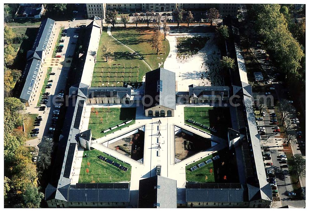 Aerial image Potsdam - Rekonstruierte und umgebaute Gardeulanenkaserne an der Jägerstraße in Potsdam (UNESCO-Weltkulturerbe).Architektin Barbara Mohren,Hagelberger Str.53-54 - 10965 Berlin,Telefon: 030-611280-0,mail@barbaramohren.de DKB Wohnungsgesellschaft Berlin-Brandenburg mbH, Haus der Immobilie, Jägerallee 23, 14469 Potsdam, Telefon (0331) 290-4400,Telefax 290-4420, zentrale@dkb-wohnbb.de, grit.zobel@dkb-immo.de