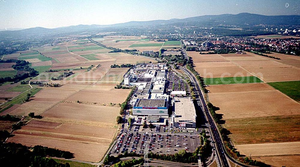 Sulzbach / Hessen from the bird's eye view: Sulzbach / Hessen Main-Taunus-Zentrum der ECE Projektmanagement GmbH in 65843 Sulzbach/ Taunus am Eschborner Dreieck nördlich von Frankfurt/ M. 20.09.03