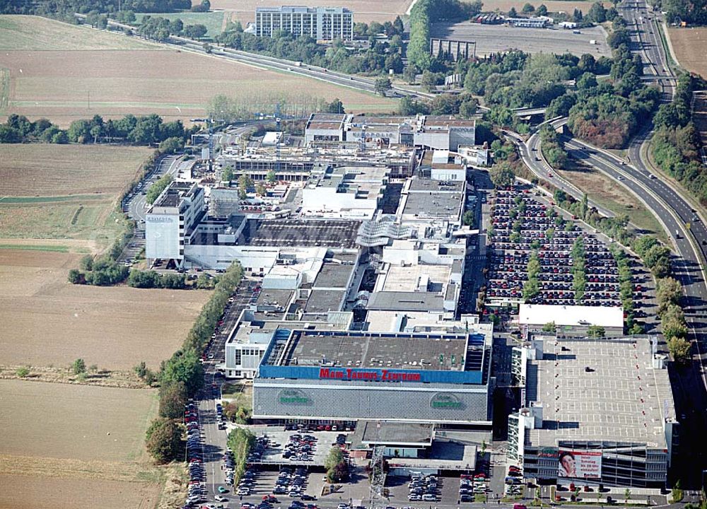 Sulzbach / Hessen from above - Sulzbach / Hessen Main-Taunus-Zentrum der ECE Projektmanagement GmbH in 65843 Sulzbach/ Taunus am Eschborner Dreieck nördlich von Frankfurt/ M. 20.09.03