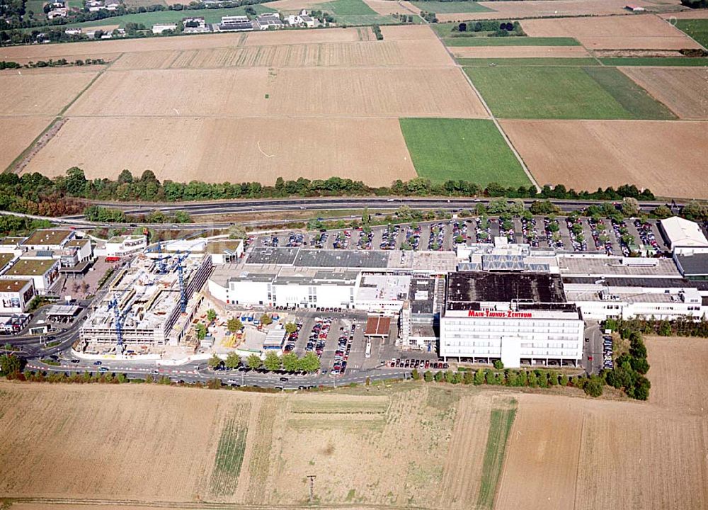 Sulzbach / Hessen from the bird's eye view: Sulzbach / Hessen Main-Taunus-Zentrum der ECE Projektmanagement GmbH in 65843 Sulzbach/ Taunus am Eschborner Dreieck nördlich von Frankfurt/ M. 20.09.03