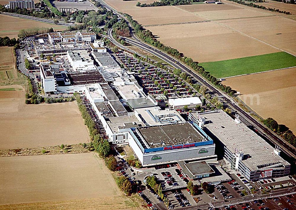 Aerial photograph Sulzbach / Hessen - Sulzbach / Hessen Main-Taunus-Zentrum der ECE Projektmanagement GmbH in 65843 Sulzbach/ Taunus am Eschborner Dreieck nördlich von Frankfurt/ M. 20.09.03