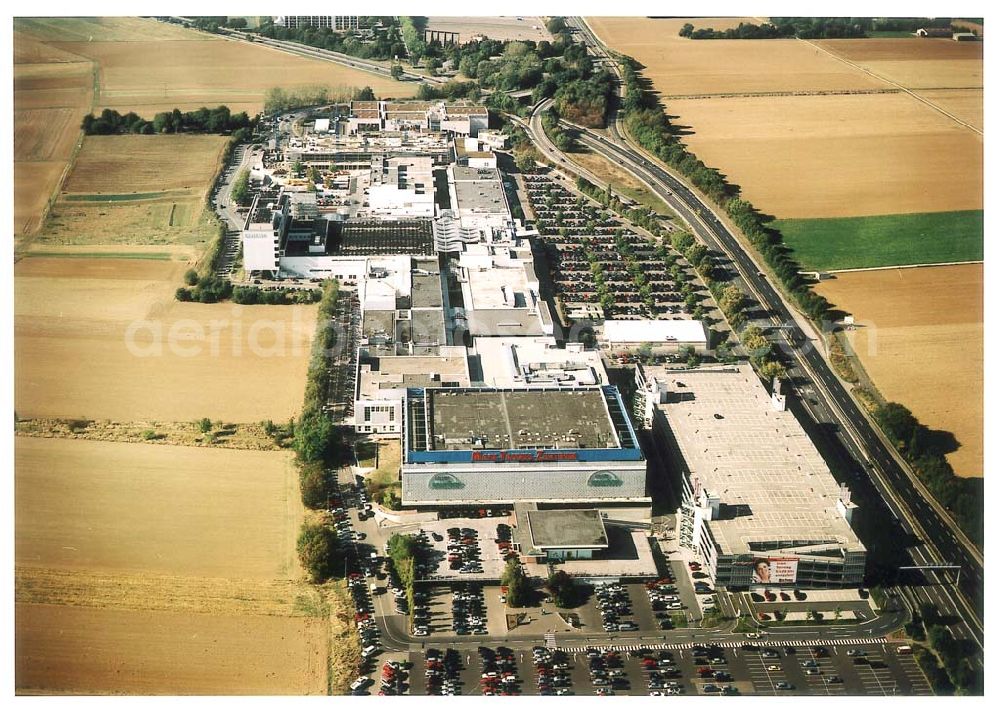 Sulzbach / Hessen from above - Sulzbach / Hessen Main-Taunus-Zentrum der ECE Projektmanagement GmbH in 65843 Sulzbach/ Taunus am Eschborner Dreieck nördlich von Frankfurt/ M. 20.09.03