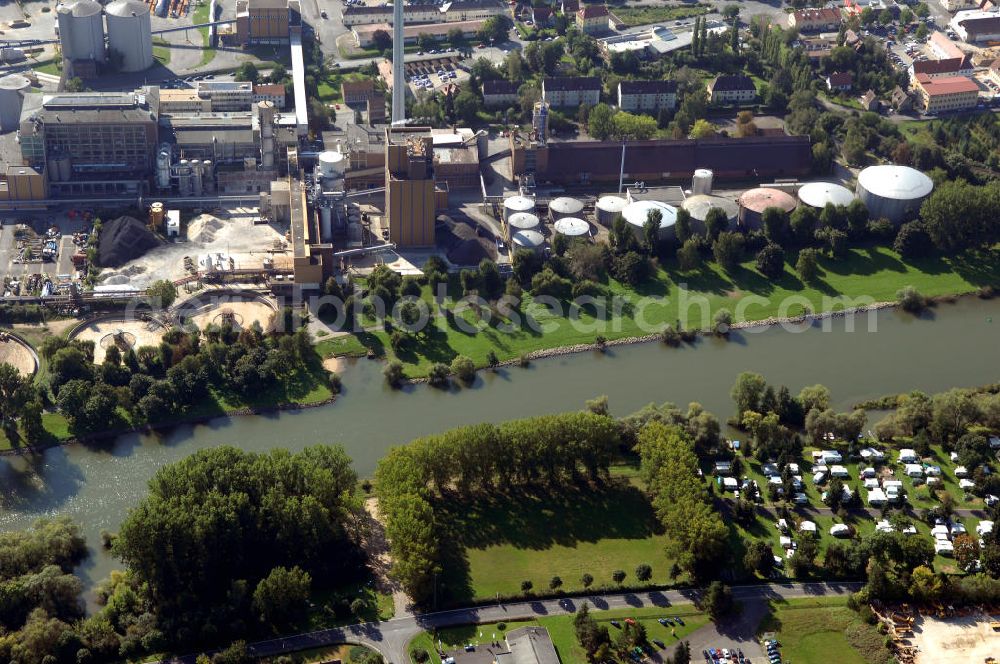 Ochsenfurt from above - Blick aus Norden über den Uferbereich am Main auf das Industriegebiet Ochsenfurt.