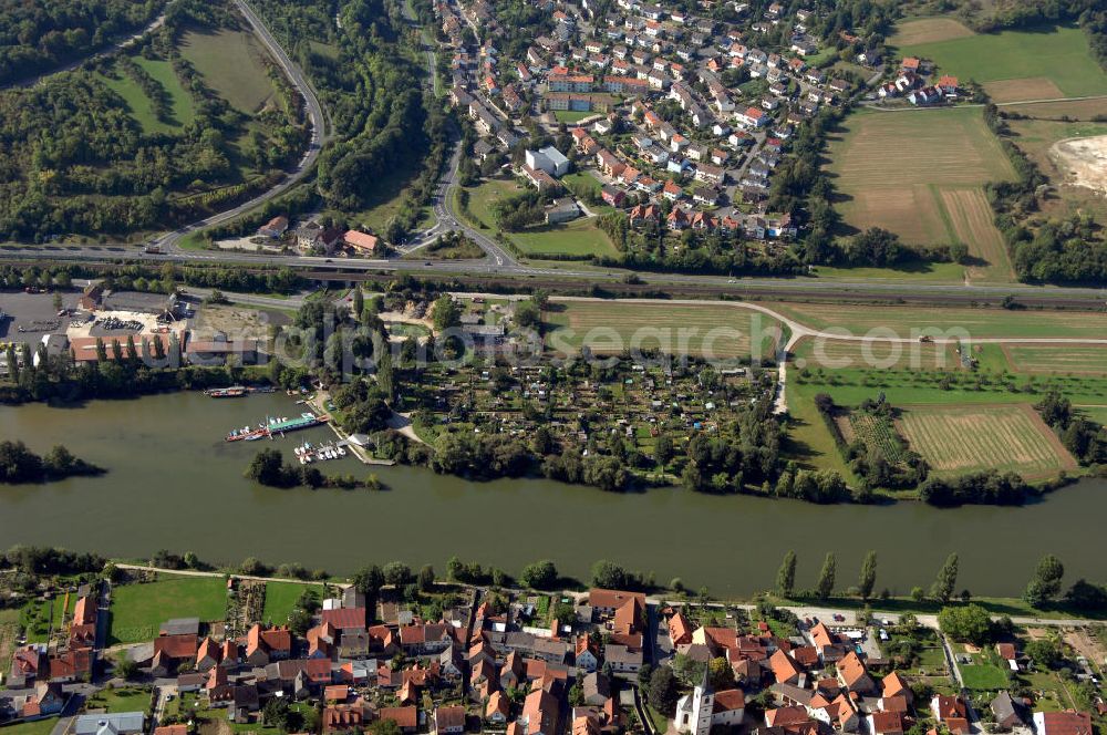 Aerial photograph Ochsenfurt - Blick aus Norden über den Uferbereich am Main auf Ochsenfurt mit Binnenhafen und Yachthafen.