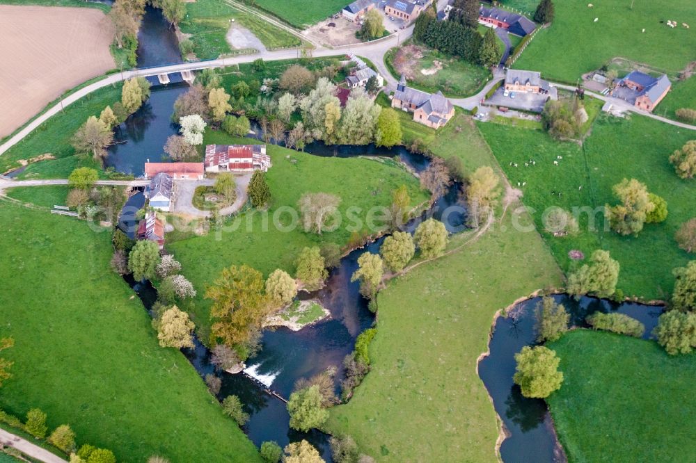 Aerial photograph Erloy - Curved loop of the riparian zones on the course of the river Oise in Erloy in Hauts-de-France, France