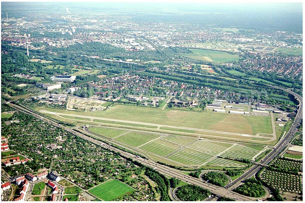 Mannheim from the bird's eye view: 28.05.2004 Blick auf den Flughafen Mannheim mit Fernmeldeturm Mannheim