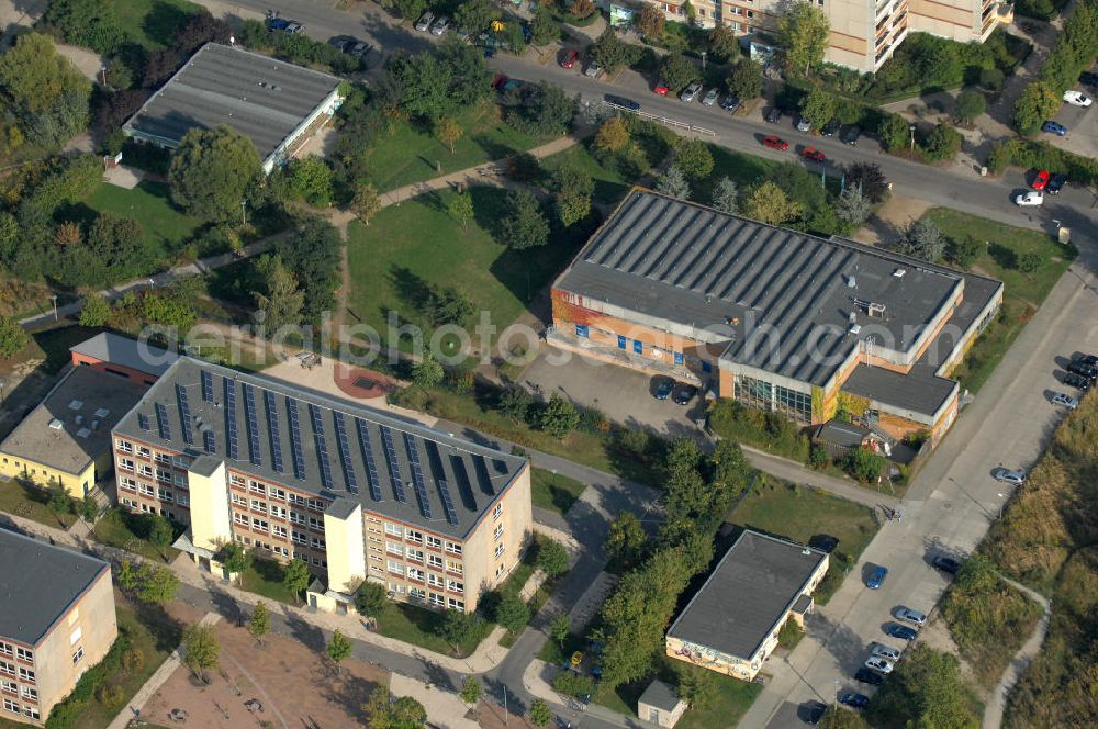 Aerial image Berlin - Blick auf das Sonderpädagogische Förderzentrum Marianne-Buggenhagen-Schule für Körperbehinderte mit Sportplatz in Berlin-Buch.