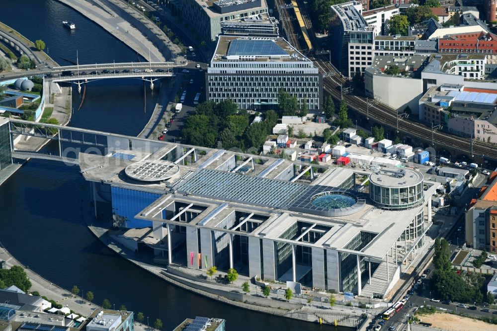 Berlin from above - Extension building site of the government building Marie-Elisabeth-Lueders-Haus in the city centre Berlin