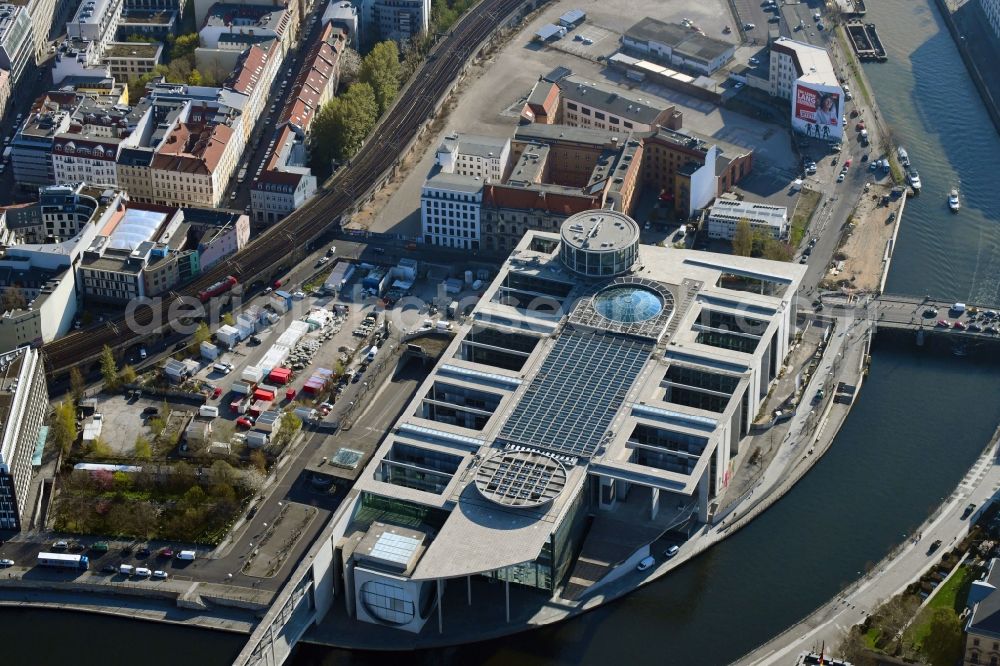 Aerial photograph Berlin - Extension building site of the government building Marie-Elisabeth-Lueders-Haus in the city centre Berlin