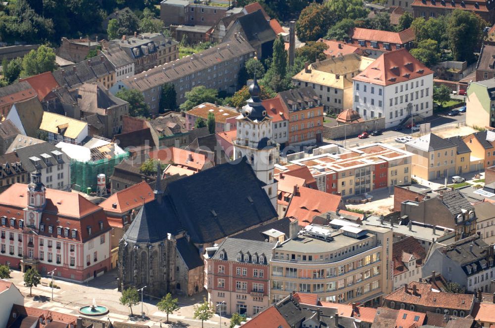 Weißenfels from the bird's eye view: Blick auf die Marienkirche in der Stadt Weißenfels an der Saale, die zur Kirche des Jahres 2000 im Land Sachsen-Anhalt erklärt wurde. Die spätgotische dreischiffige Hallenkirche wurde im 14. Jahrhundert erbaut, der Turmaufbau wurde nach einem Stadtbrand 1718 im Barockstil ergänzt.