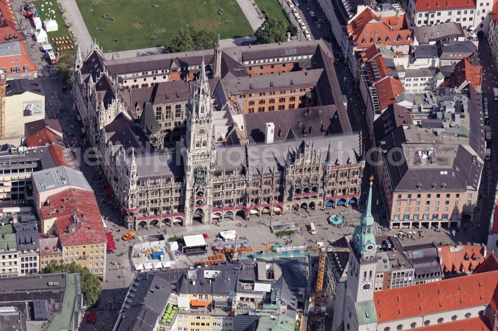 München from above - Downtown in the center of Munich in the state of Bavaria. In the picture the monument-protected ensemble: New Town Hall between Marienplatz and Marienhof in the pedestrian zone