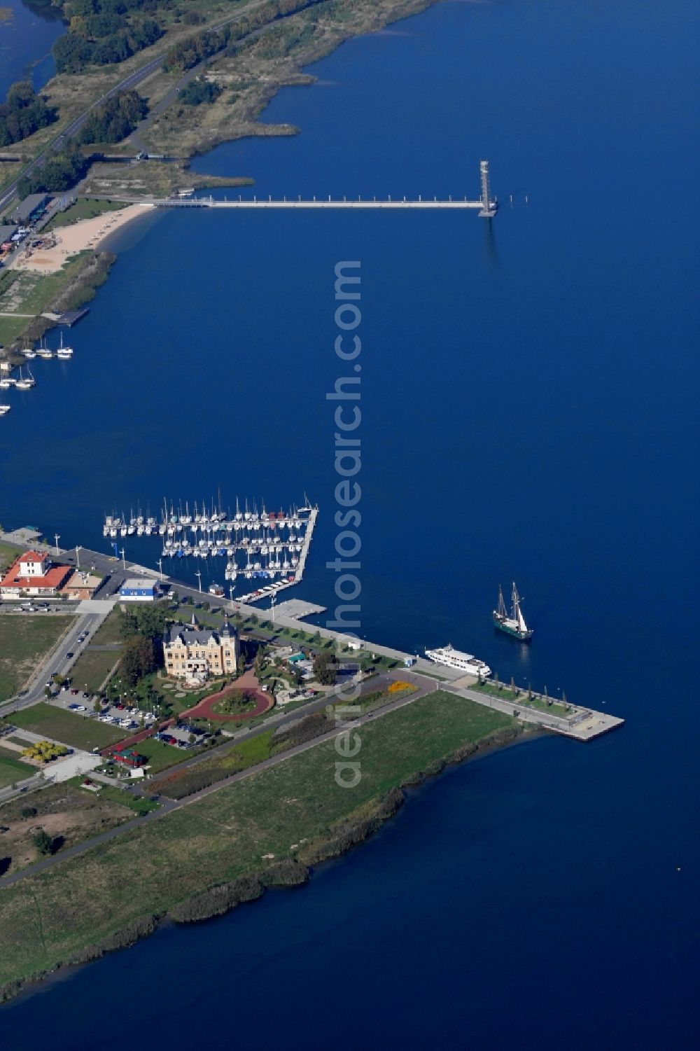 Bitterfeld-Wolfen from the bird's eye view: Marina - harbour area on the shore of Bernsteinsee - Goitzschesee in Bitterfeld-Wolfen in the state Saxony-Anhalt, Germany