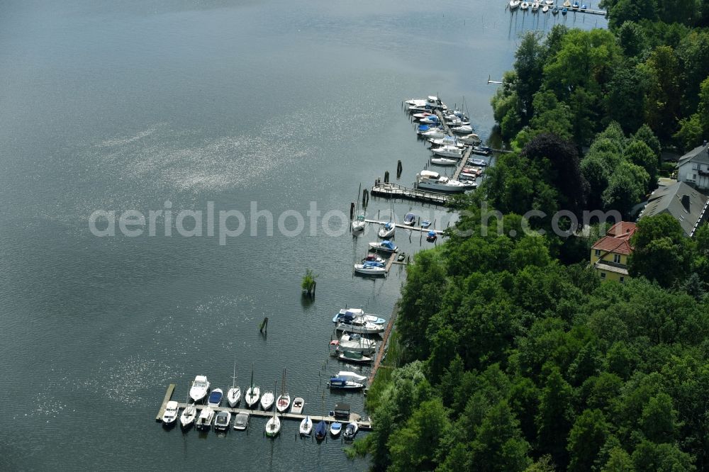 Aerial image Schwielowsee - Marina - harbour area on the shore of Schwielowsee in the district Ferch in Schwielowsee in the state Brandenburg, Germany