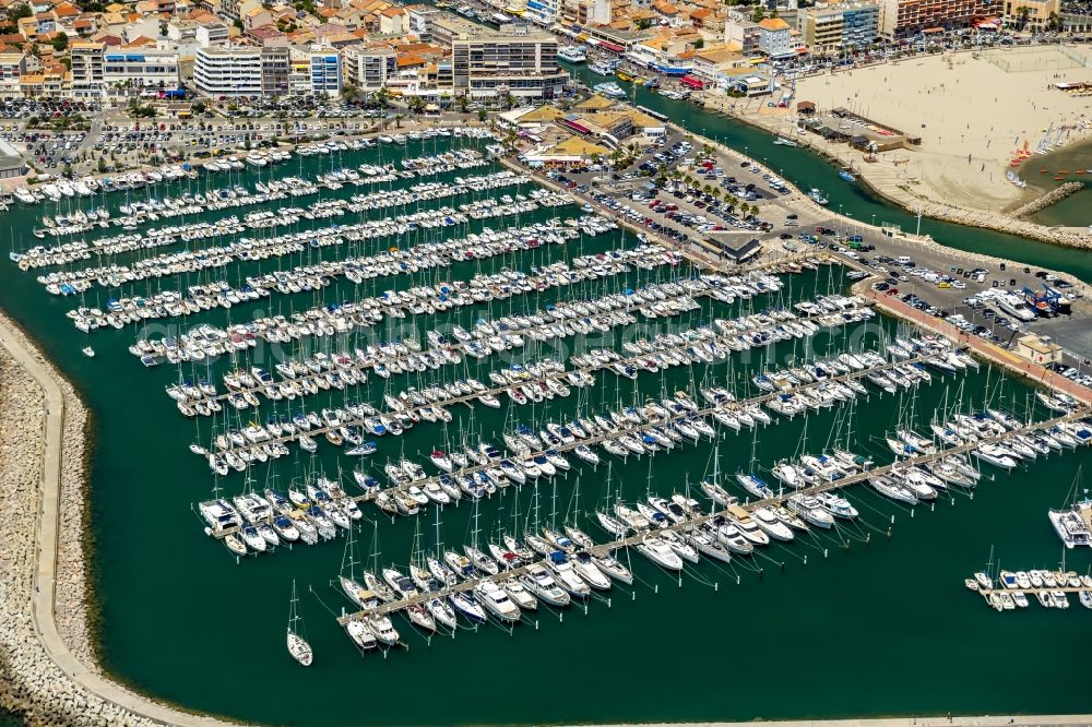 Aerial photograph Palavas-les-Flots - View of the marina in Palavas-les-Flots in France