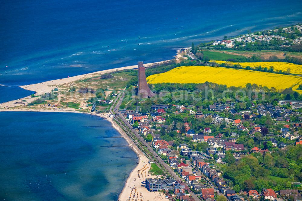 Laboe from the bird's eye view: Naval memorial of the DMB Deutscher Marinebund as a landmark of the Kieler Foerde in Laboe in the state Schleswig-Holstein, Germany