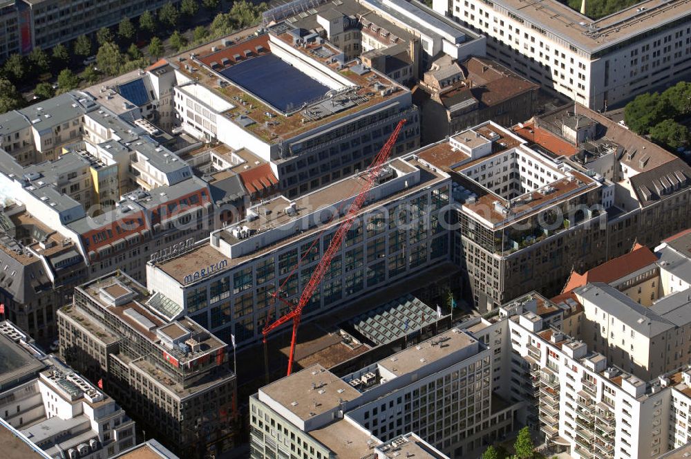 Aerial image Berlin Mitte - Blick auf das Maritim pro Arte Hotel Berlin nahe der Friedrichstraße, mit Kran davor. Kontakt: Friedrichstraße 151, 10117 Berlin, Tel. +49 (0)30 2033-5, Fax +49 (0)30 2033-4090, E-Mail: info.bpa@maritim.de