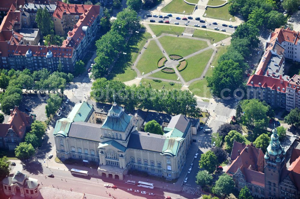 Aerial image Stettin / Szczecin - Blick auf das Maritime Museum an der Hakenterasse am Adam-Mickiewicz-Platz. Das Museum ist Teil des National Museum, Szczecin (Polish: Muzeum Narodowe w Szczecinie). The Szczecin Maritime Museum, part of the National Museum.