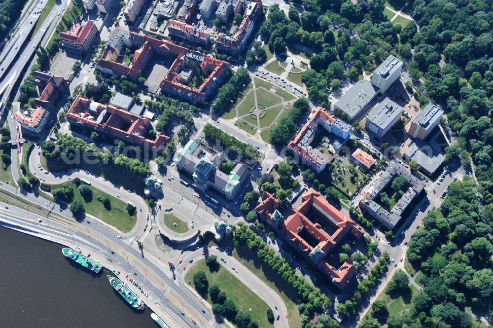 Aerial image Stettin / Szczecin - Blick auf das Maritime Museum an der Hakenterasse am Adam-Mickiewicz-Platz. Das Museum ist Teil des National Museum, Szczecin (Polish: Muzeum Narodowe w Szczecinie). The Szczecin Maritime Museum, part of the National Museum.